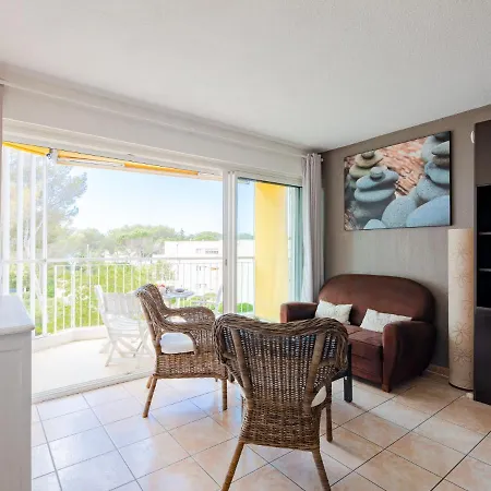 Le Boreal-2 By Interhome Saint-Raphaël